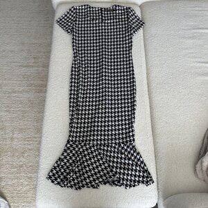 Black And White Dress Size Large